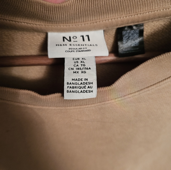 H&M sweatshirt - Picture 3 of 3